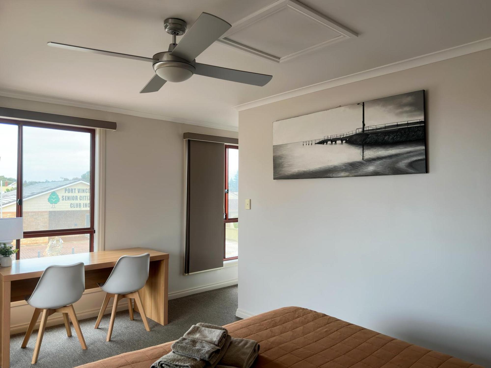 Port Vincent Motel & Apartments Dış mekan fotoğraf